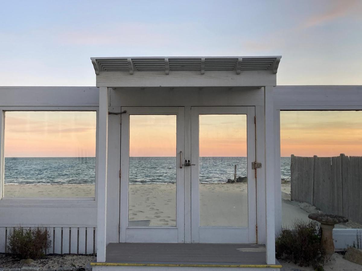 By The Sea Guests Bed & Breakfast And Suites Dennisport Exterior photo