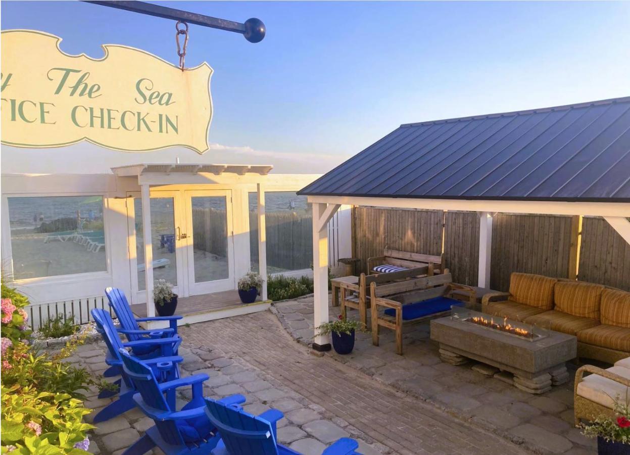 By The Sea Guests Bed & Breakfast And Suites Dennisport Exterior photo