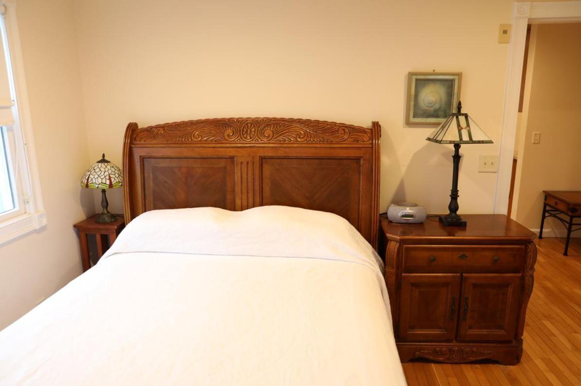 By The Sea Guests Bed & Breakfast And Suites Dennisport Room photo